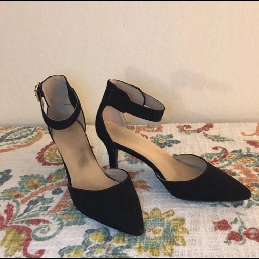 Dream Pairs Suede Kitten Heels